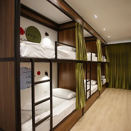 호스텔 Corner Shkodër