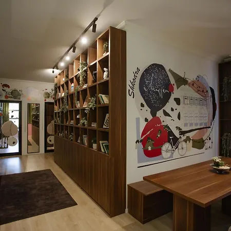 Corner ホステル Shkodër